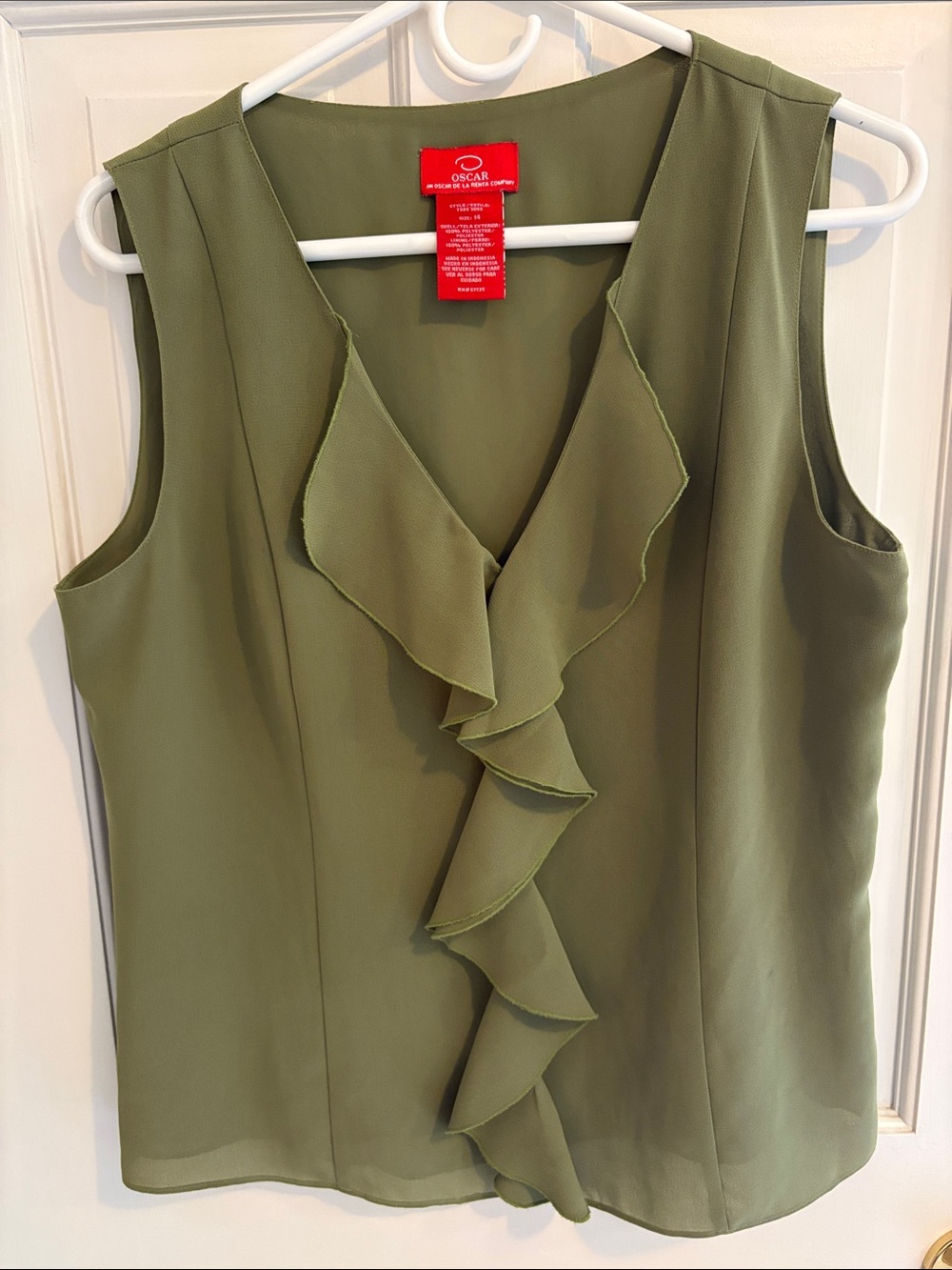 Oscar de la Renta Olive Ruffle V-Neck Sleeveless Camisole size large